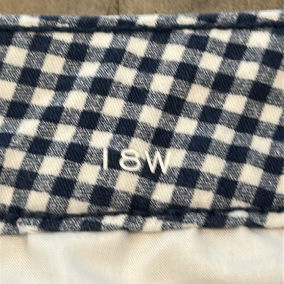 St John’s Bay Bermuda Shorts Gingham Pattern Blue & White Size 18W Excellent - Picture 5 of 11